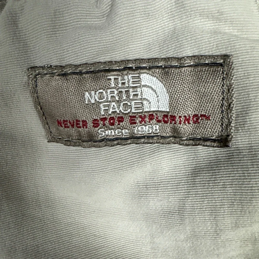The North Face Shorts Mens XL Tan Cargo Gorpcore Hiking Belted Nylon Outdoors